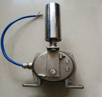 XTBP-20皮帶跑偏檢測(cè)器、XTD-A-3KG7F自動(dòng)復(fù)位兩極跑偏開關(guān)價(jià)格優(yōu)惠